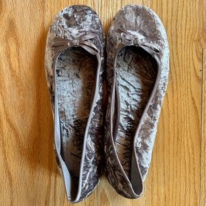 New! Sam & Libby Gray Velvet Ballet Flats